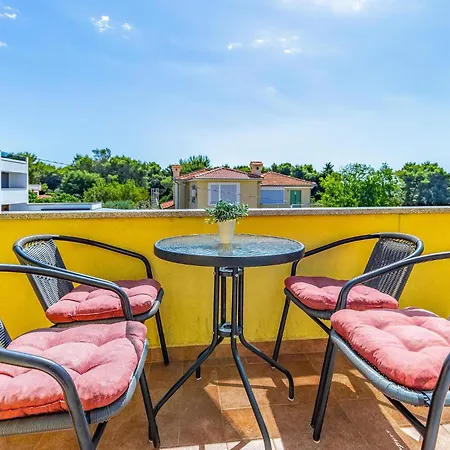 1 Bedroom Awesome In