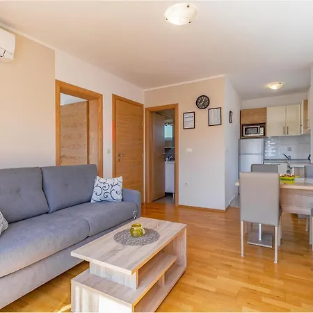 1 Bedroom Awesome In