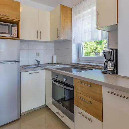Apartman 1 Bedroom Awesome In