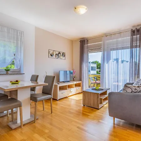 1 Bedroom Awesome In