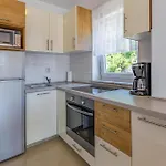 Appartement 1 Bedroom Awesome In