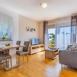 1 Bedroom Awesome In